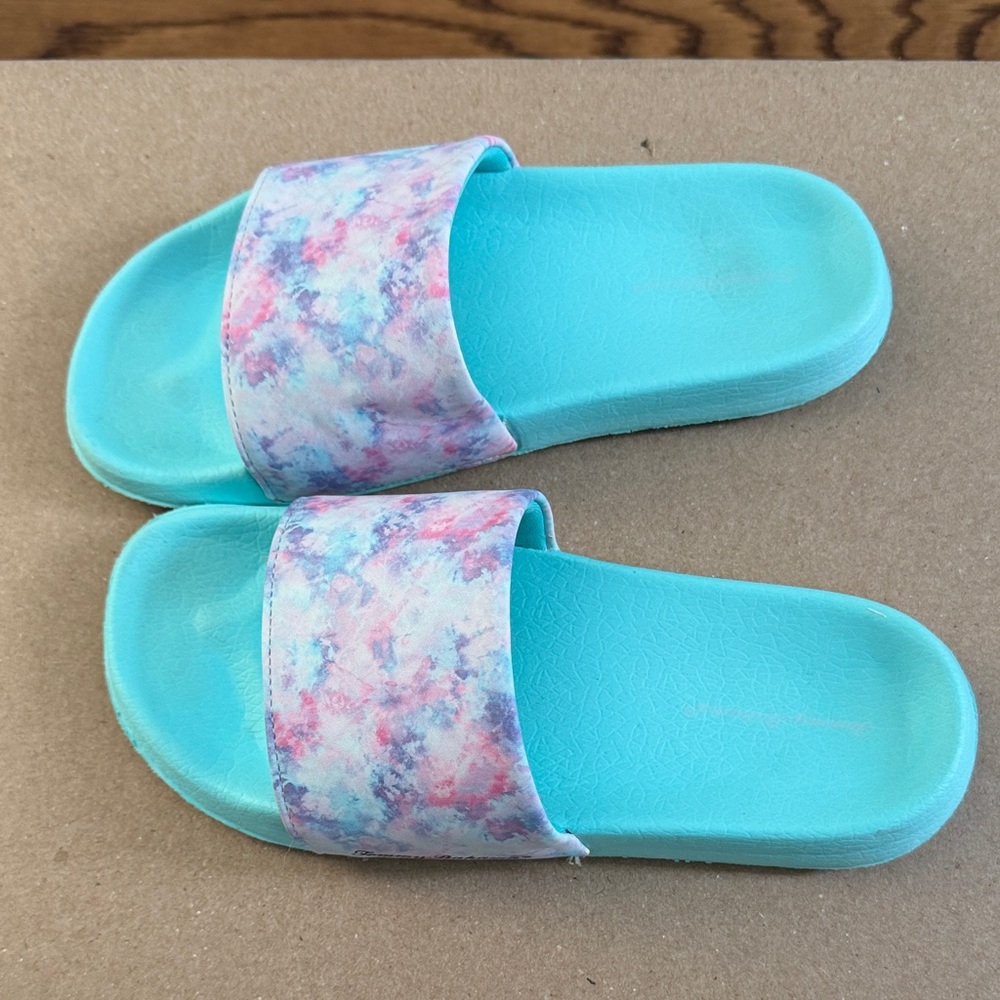 Tommy Bahama Blue and Pink Tie-Dye Slides size 3/4
